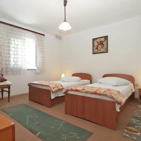 Apartment Fuer 6 Personen Ca 80 Qm In Pula, Istrien Istrische Riviera *